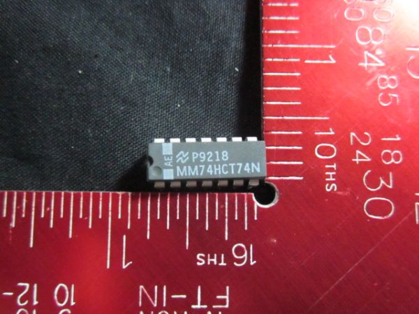 National Semiconductor MM74HCT74N IC   PN 74HCT74 25 PACK