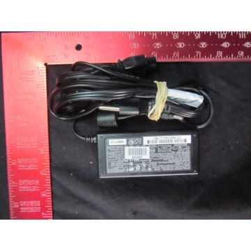 Compaq 228011-001 220V AC POWER ADAPTER