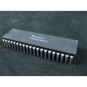 MOTOROLA MC6802P MOTOROLA MICROPROCESSOR WITH CLOCK AND Oprtional RAM