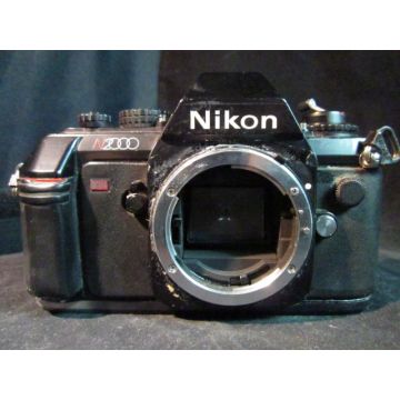 Nikon N2000 35mm SLR Film Camera BODY ONLY
